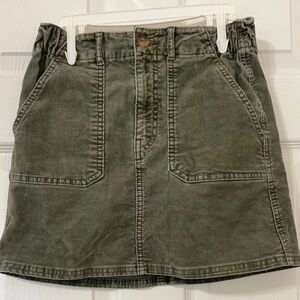 American Eagle Corduroy Skrit